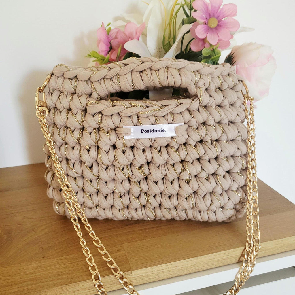 Sac au crochet beige sable et doré fait main à Marseille