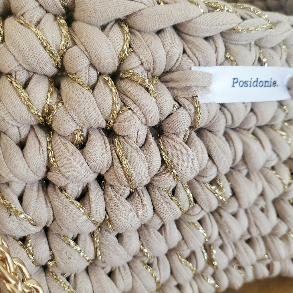Sac au crochet beige sable et doré fait main à Marseille