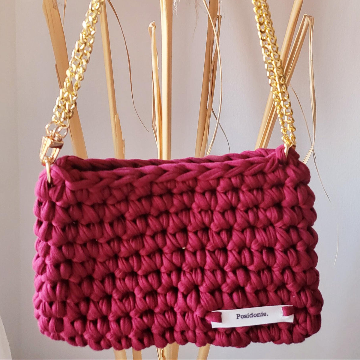 Sac au crochet de soirée clutch rouge bordeaux fait main à Marseille