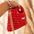 Sac au crochet Rosalie rouge et doré fait main à Marseille édition de fêtes